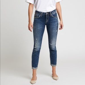 NWOT Silver Boyfriend Mid Rise Slim Leg Jeans